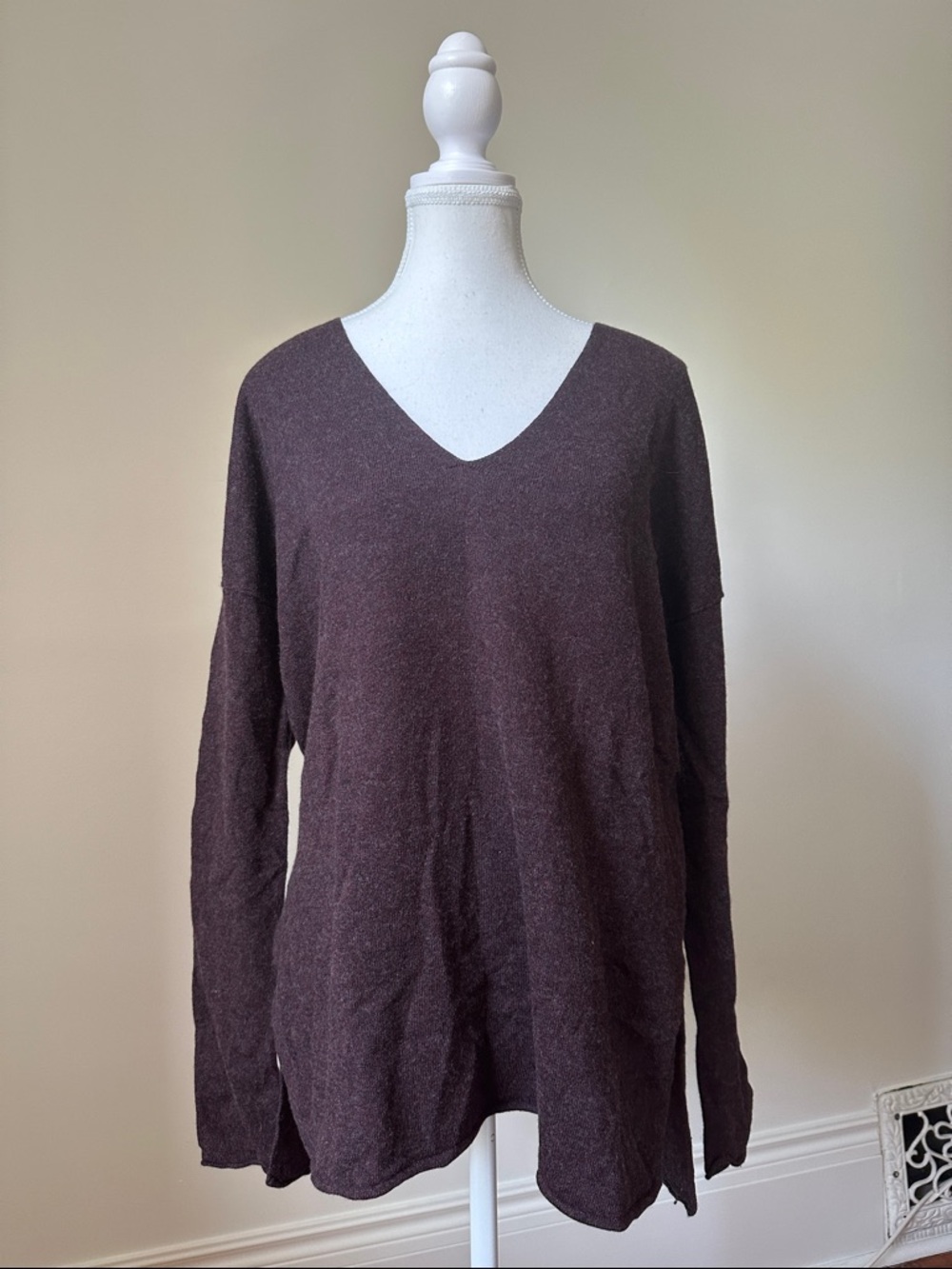 BABATON Burgundy Wool Linen Preppy Office Split Hem Vneck Sweater Size Small